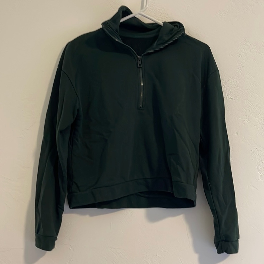 Zyia cropped sweatshirt